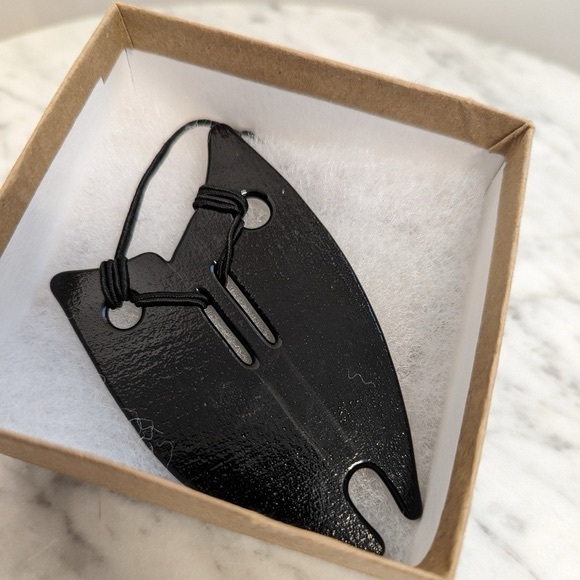 Abstract Black Glass Necklace With Dichroic Finish - Picture 3 of 6